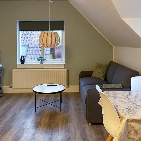 1 Bedroom Beautiful In