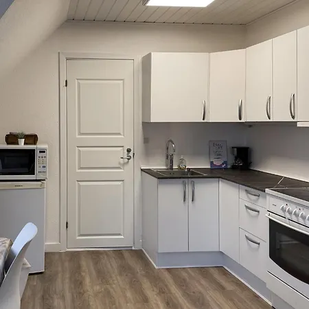 1 Bedroom Beautiful In *