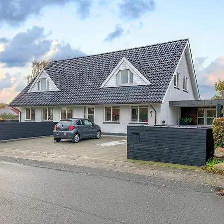 公寓 1 Bedroom Beautiful In *