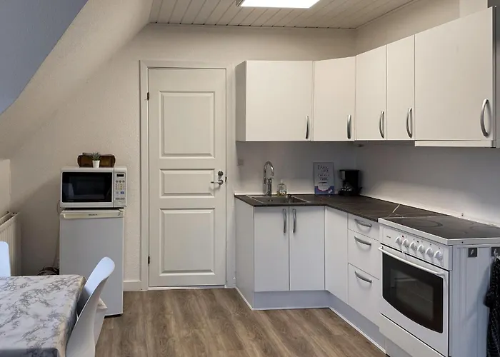 1 Bedroom Beautiful In *