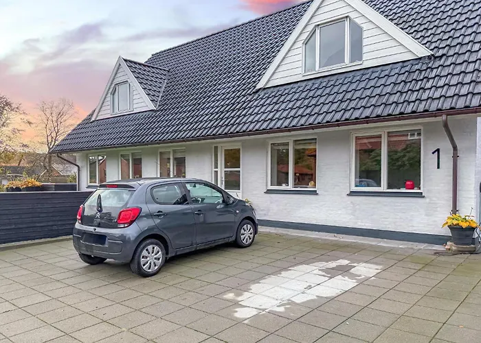 1 Bedroom Beautiful In * 瓦尔德